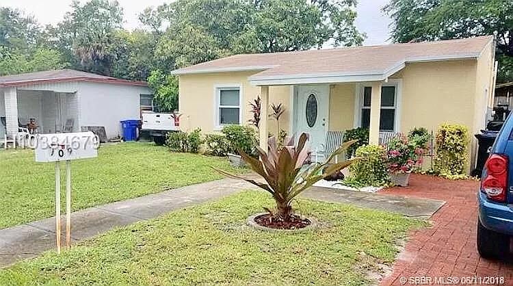 1st image of 909 NW 16th Ter