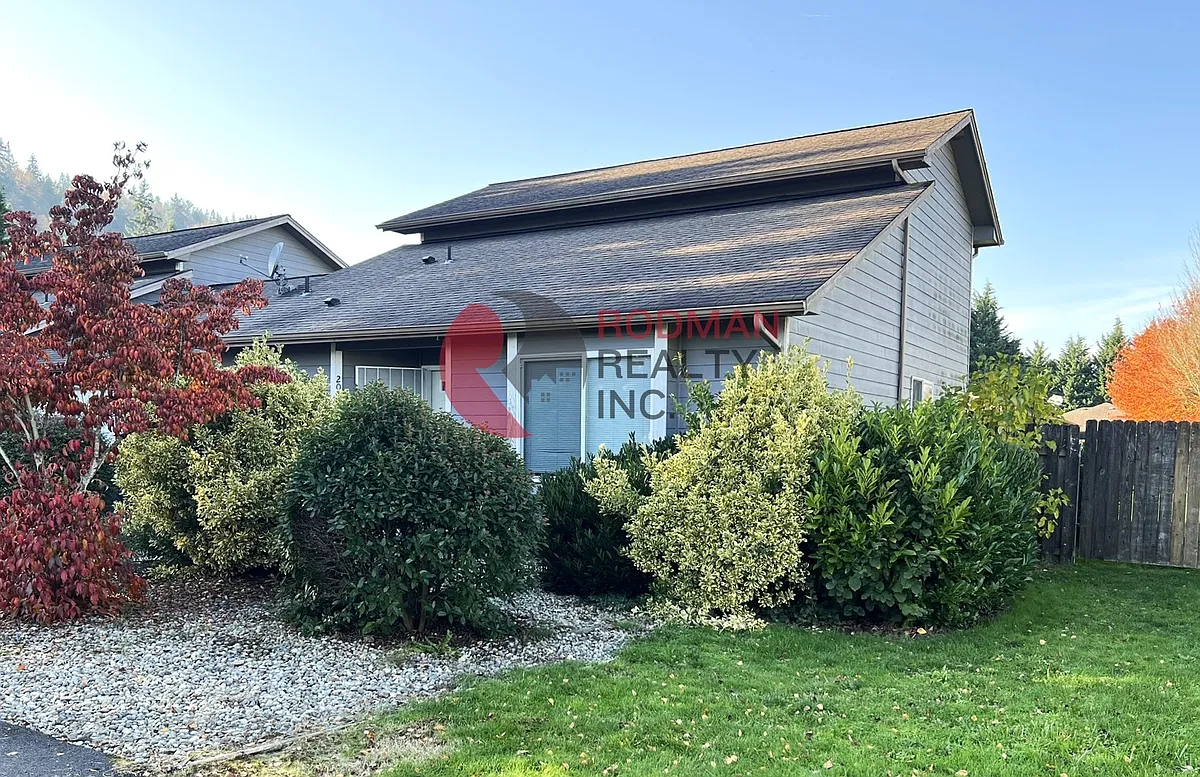 Building Photo - 2047 40th Ave