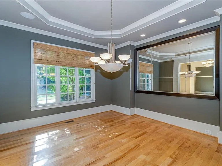 950 Glengate Pl — Photo 8