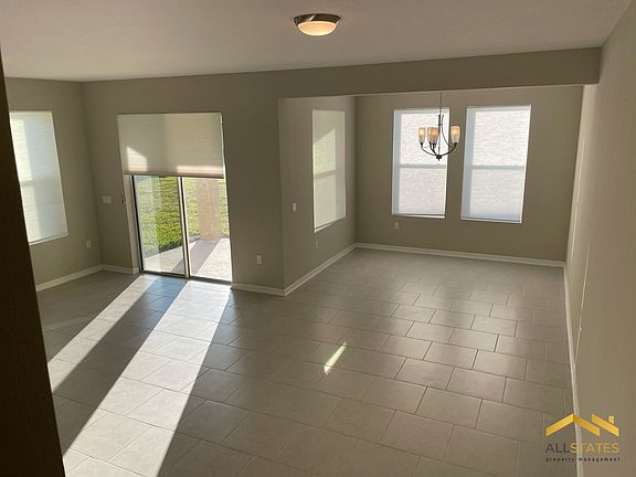 4th image of 13532 Fountainbleau Dr