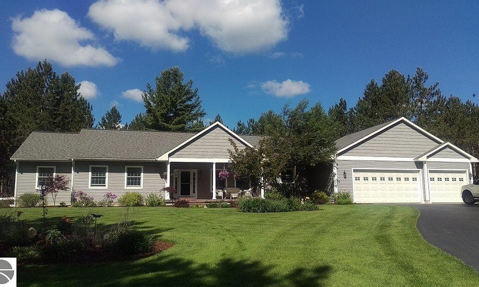 1st image of 5295 Glendenning Trl