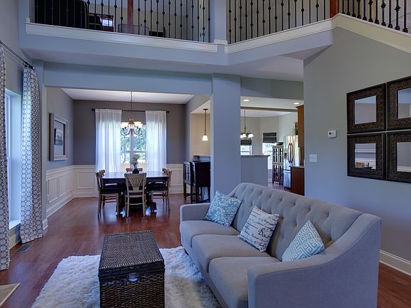 5th image of 7605 Kemberton Dr E