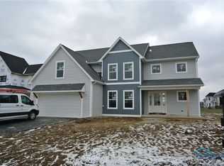 2657 Woods Edge Rd, Perrysburg, OH 43551