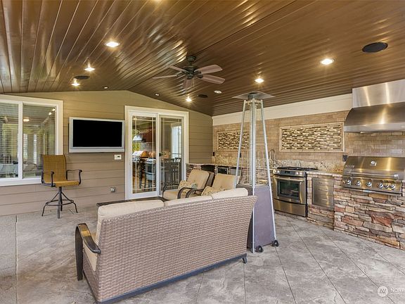 5th image of 17505 136th Avenue Ct E