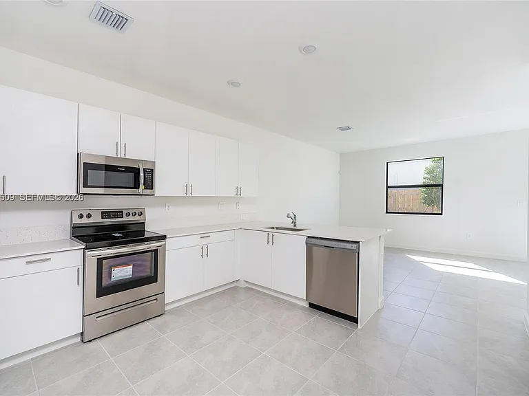 11932 SW 246th Ln — Photo 8