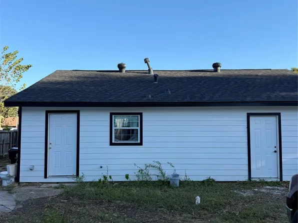 8141 Howard Dr, Houston, TX 77017