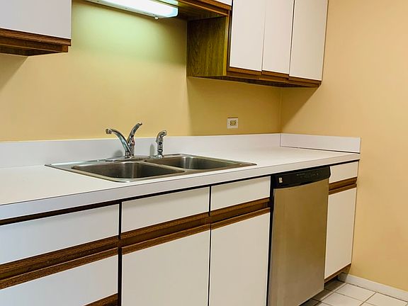 4th image of 6178 Knoll Lane Ct #29-106