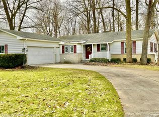4192 Knollwood Dr, Grand Blanc, MI 48439