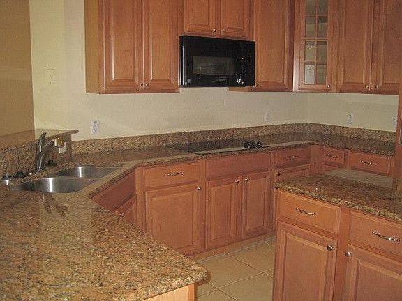 5th image of 3898 Shoreview Dr