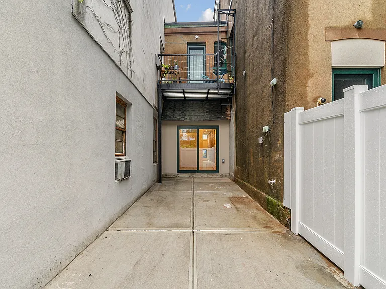 1815 Woodbine St #1C — Photo 14