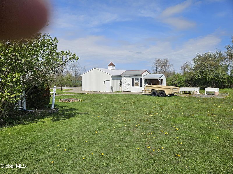 4th image of 966 Fort Hunter Road
