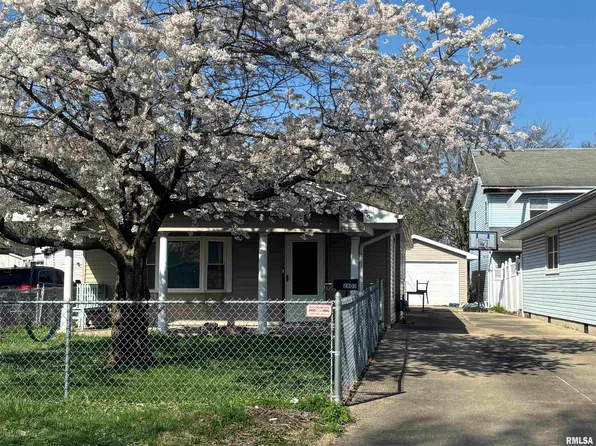 2803 S Pasfield St, Springfield, IL 62704