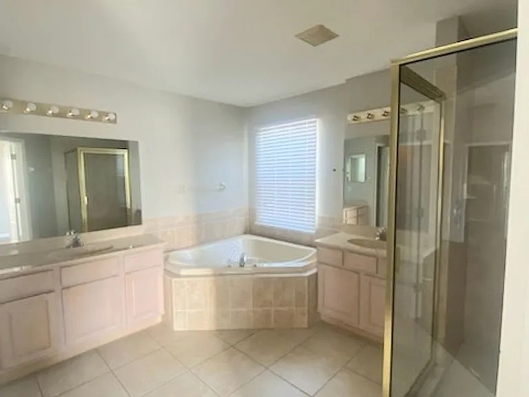 10206 Beneva Dr — Photo 12