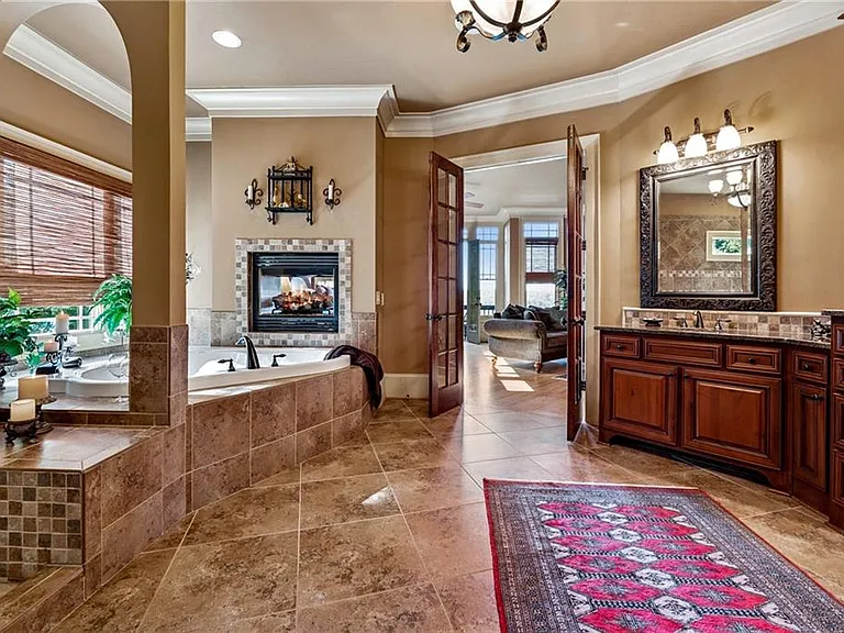 6407 Grand Marina Cir — Photo 54