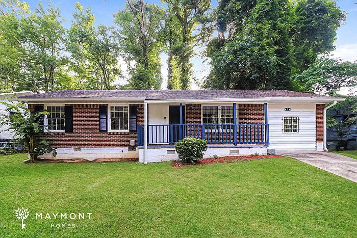 624 Robert E Lee Pkwy — Photo 1