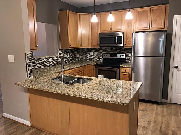 2nd image of 4315 Normandy Ct