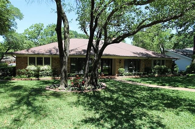 1st image of 2111 Bancroft Ct