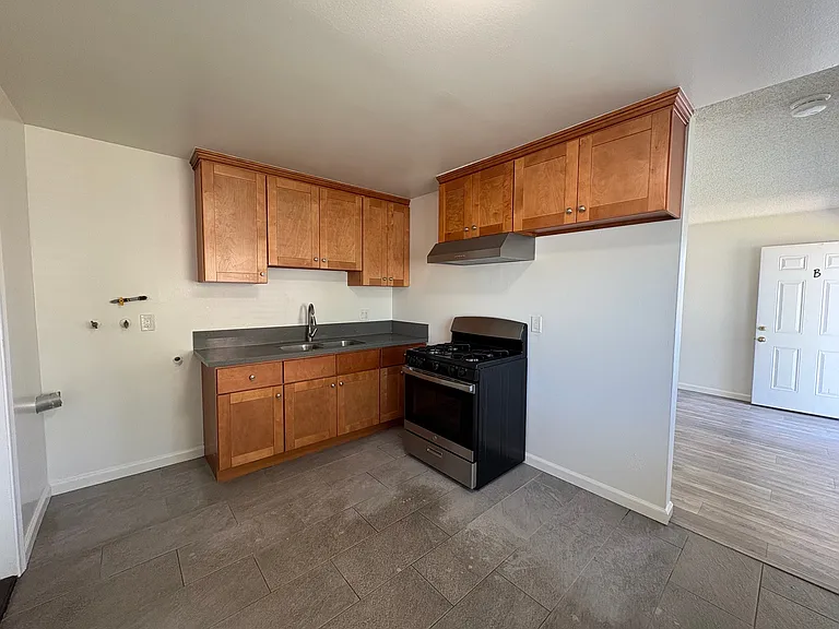 524 Elizabeth Ave #A — Photo 4