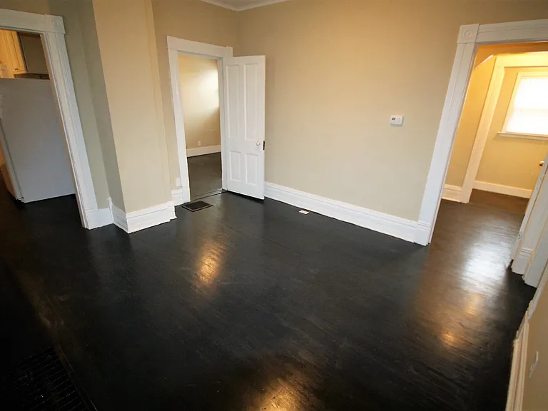 27 E Duncan St — Photo 6