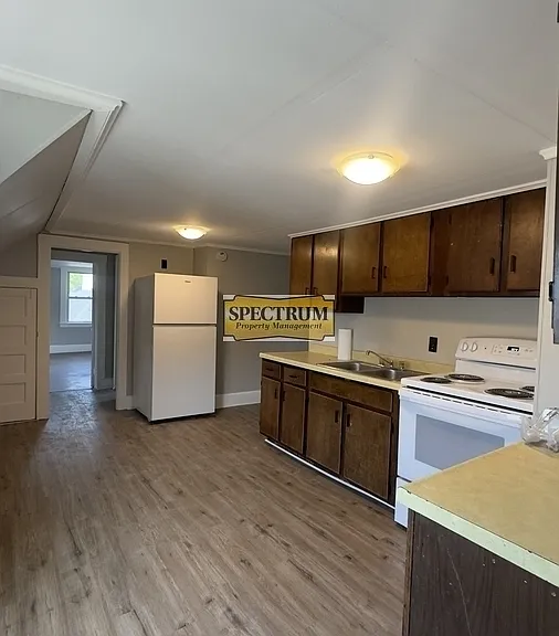 90 Elm St #3 — Photo 1