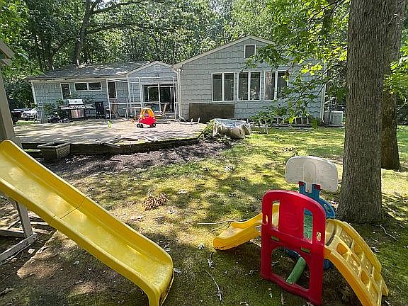 Back of house for pool 
