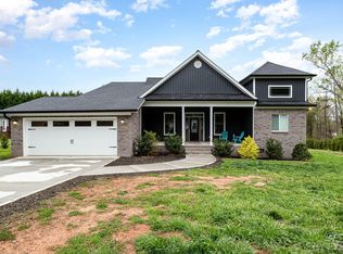 105 Northeastern Dr, Shelby, NC 28152