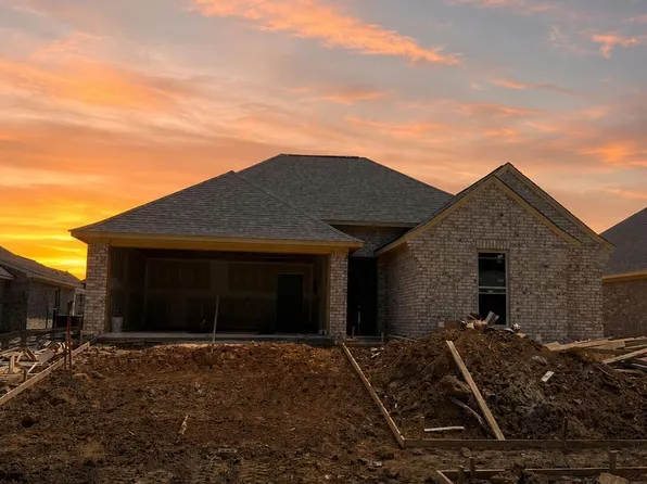 523 Stone Brook Pl, Brandon, MS 39042
