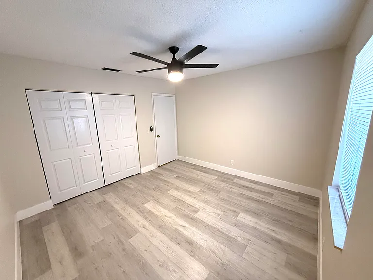22324 SW 57th Cir — Photo 11