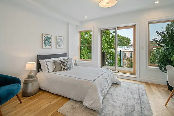 Rented by Brown Harris Stevens | media 21