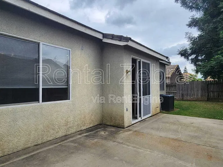 3795 Swan Ave — Photo 18