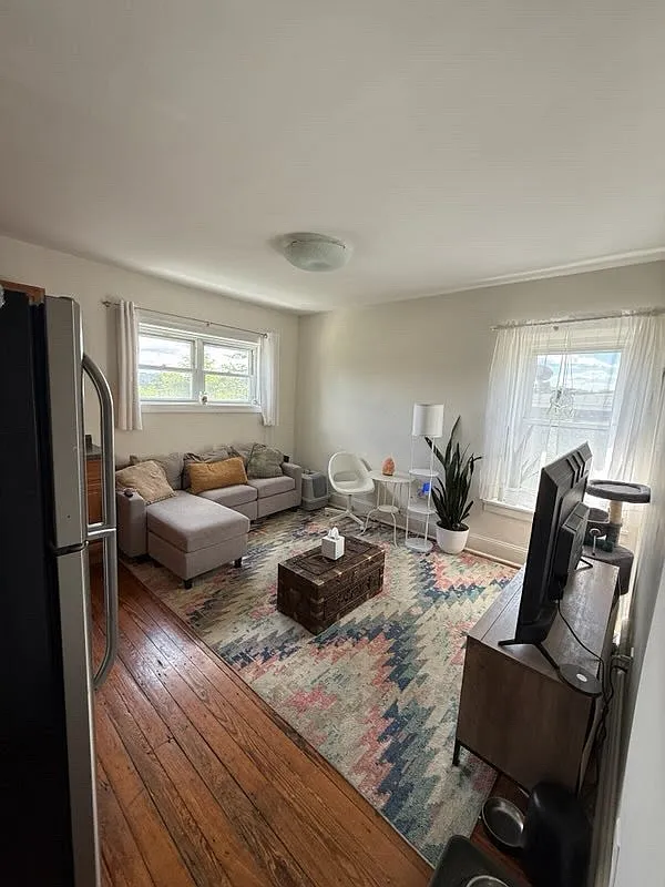 1 bed, $1,225 — Photo 4