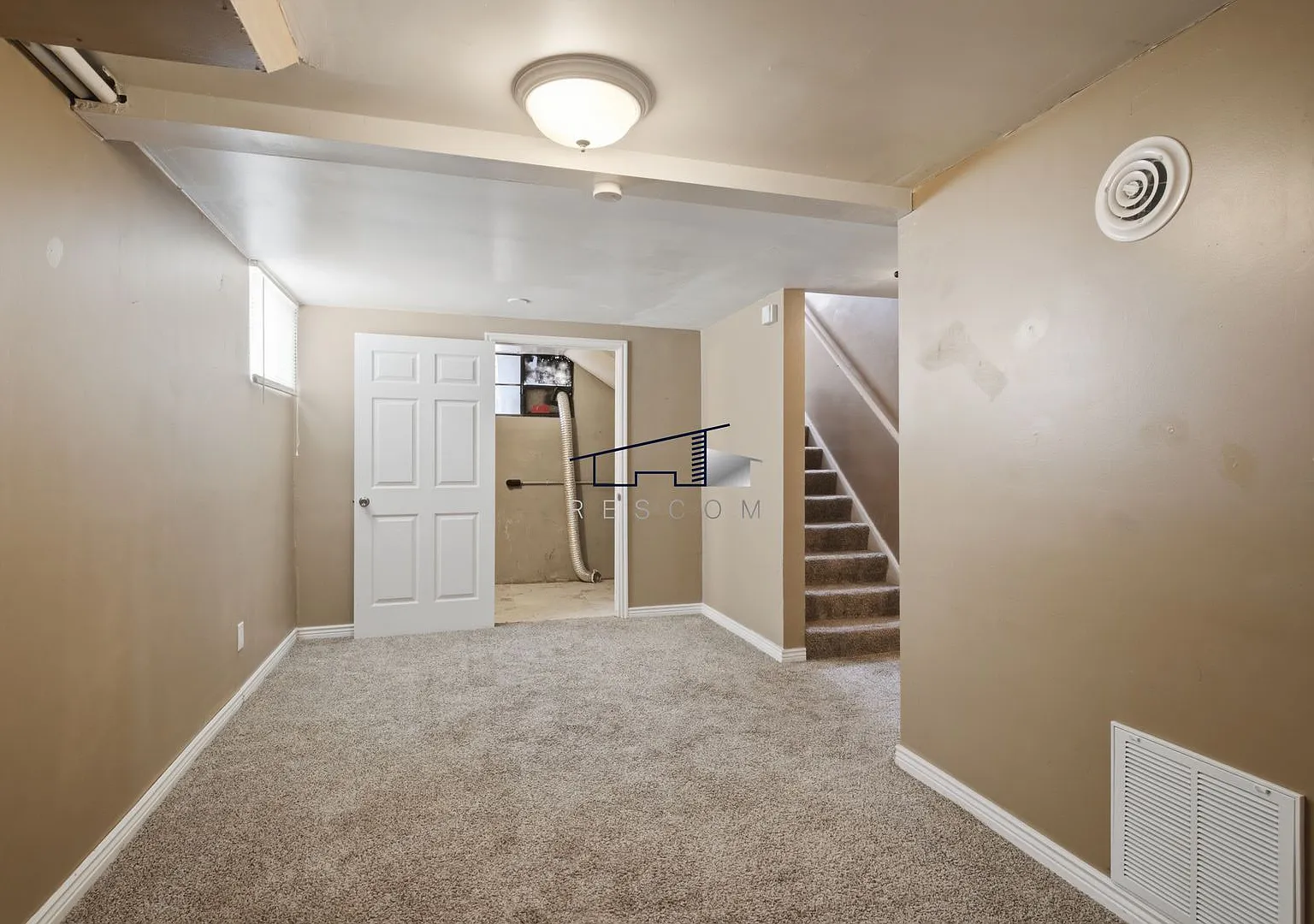 3725 Quincy — Photo 3