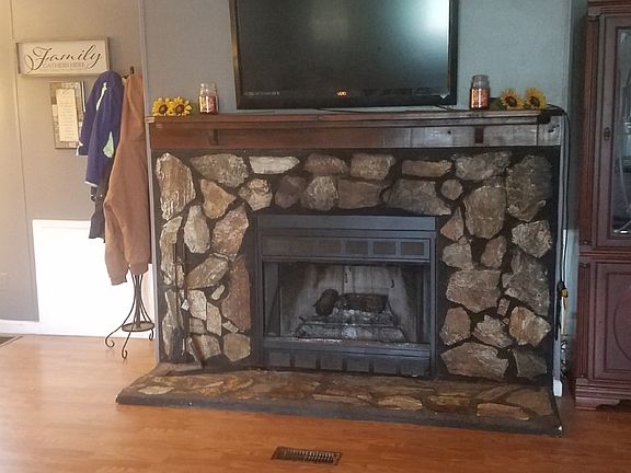5th image of 154 SE Scarlett Way