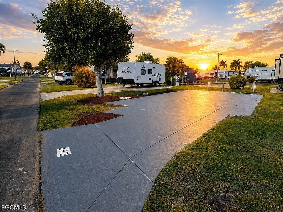 1st image of 19681 Summerlin Rd #152