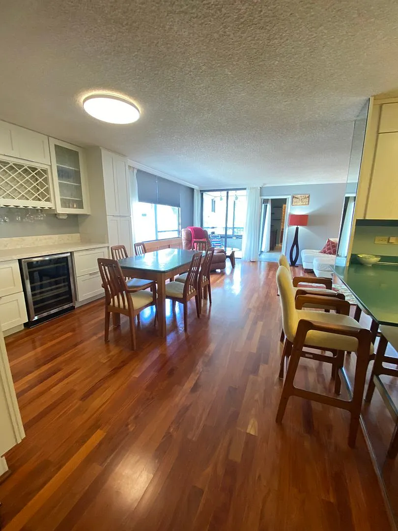 All Utilities Included in Furnished 2 Bed, 2 Bath, 1 Parking at Aloha Towers in Waikiki!! — Photo 2