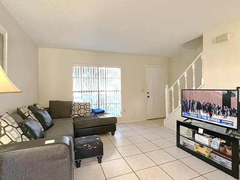2712 Tally Ho Ave #2714 — Photo 2