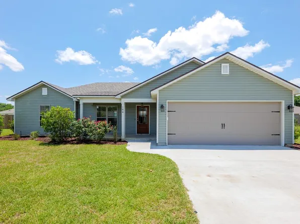 164 Cypress St, Ray City, GA 31645