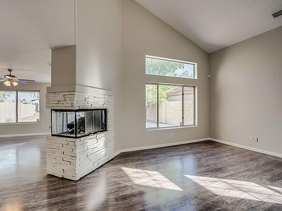 4th image of 13606 W Desert Flower Dr