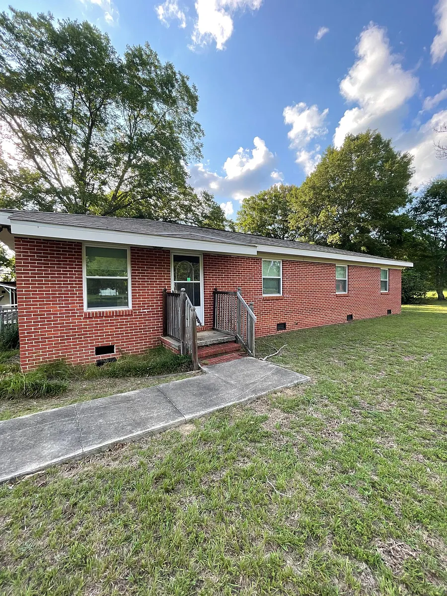 Building Photo - 1439 Peacock Rd