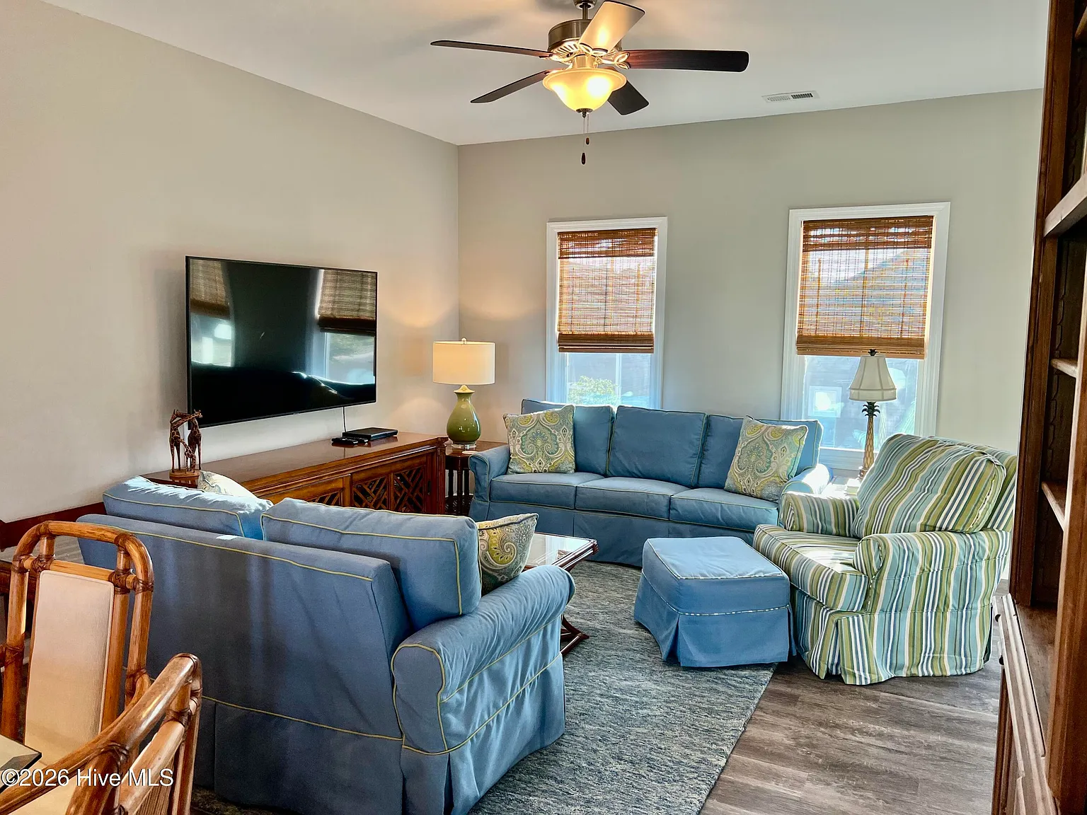3 bed, 3.5 bath, 1724 sqft, $3,000 — Photo 3
