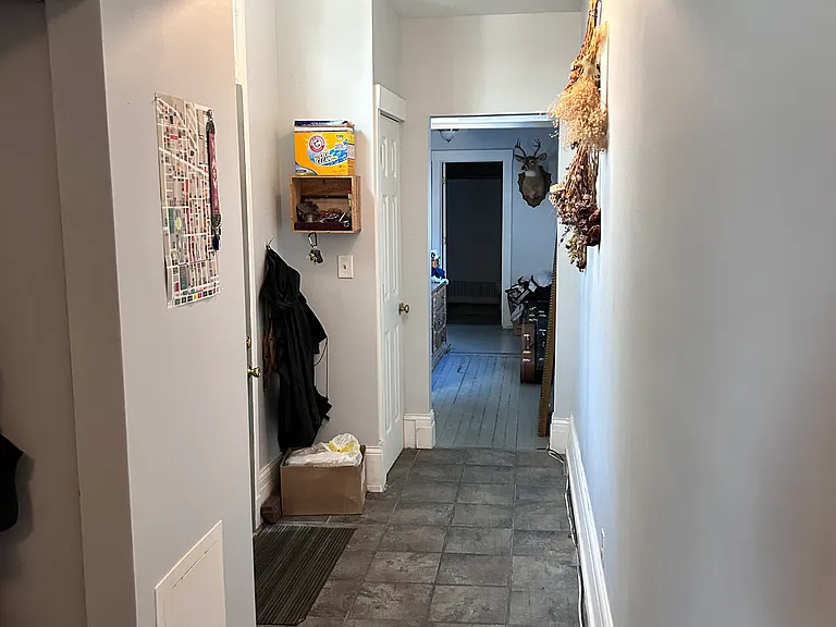 109 E 12th St #D — Photo 24