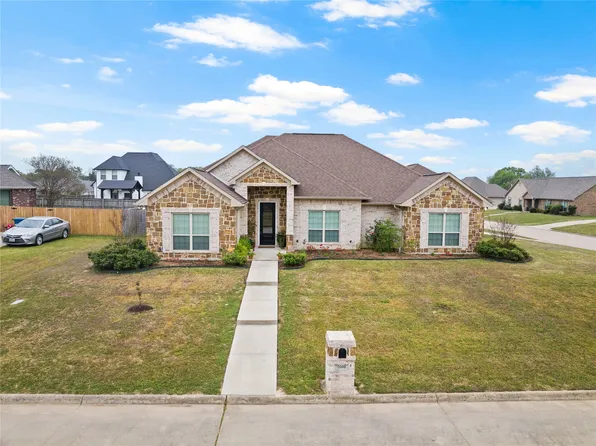 1000 Stone Brg, Mount Pleasant, TX 75455