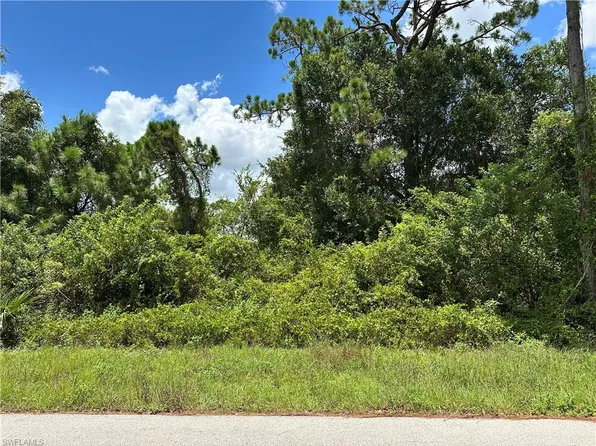 2511 27th ST SW, LEHIGH ACRES, FL 33976