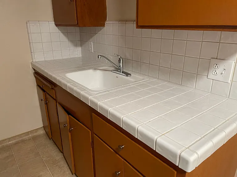 221 Pamela Ave #8 — Photo 4