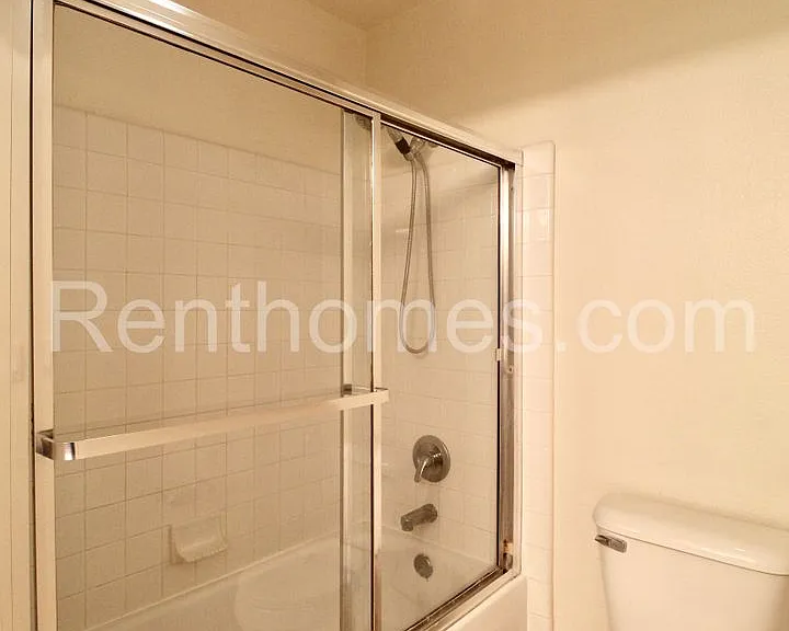 10722-134 Sabre Hill Dr — Photo 17
