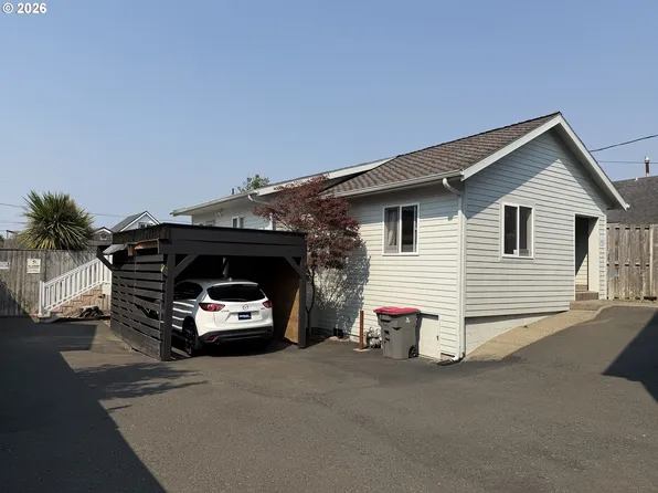 136B 3rd Ave, Seaside, OR 97138
