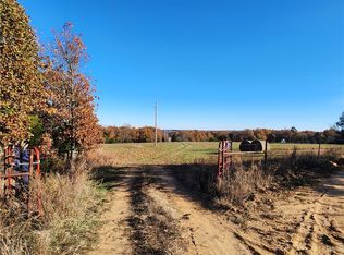 Plumlee, Compton, AR 72624