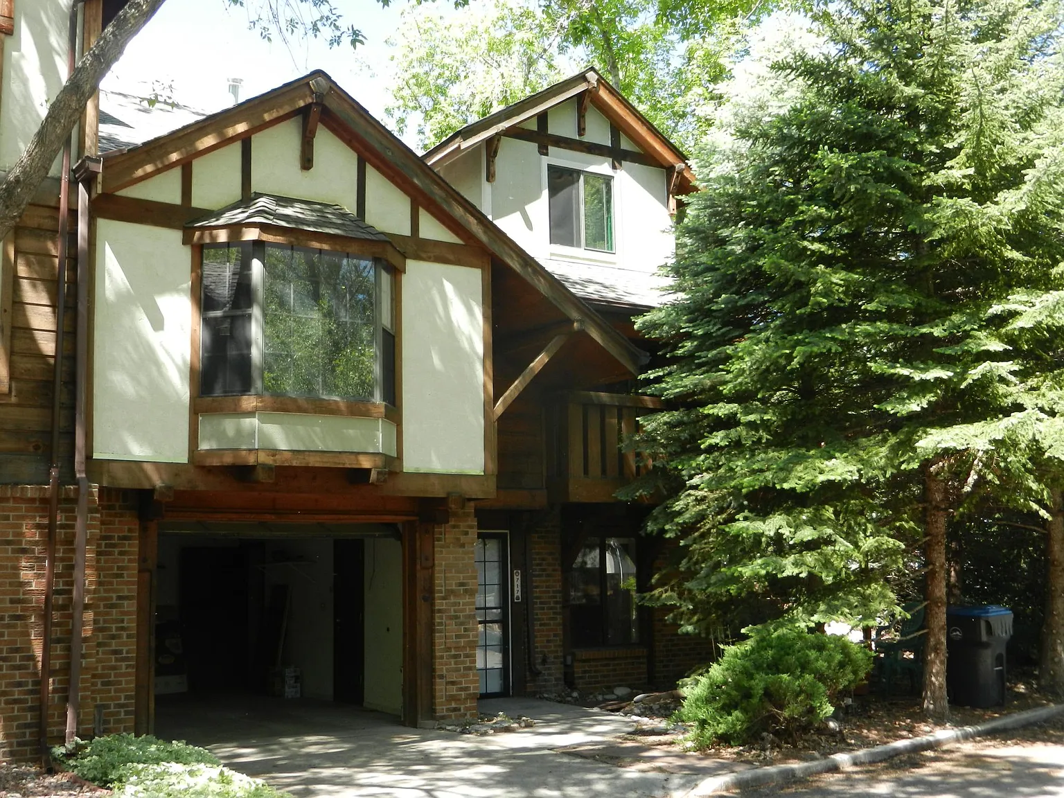 3 bed, 3.5 bath, 1783 sqft, $3,000 — Photo 1