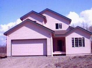 8193 Berry Patch Dr, Anchorage, AK --