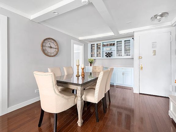 5th image of 205 E 77th St APT 10A